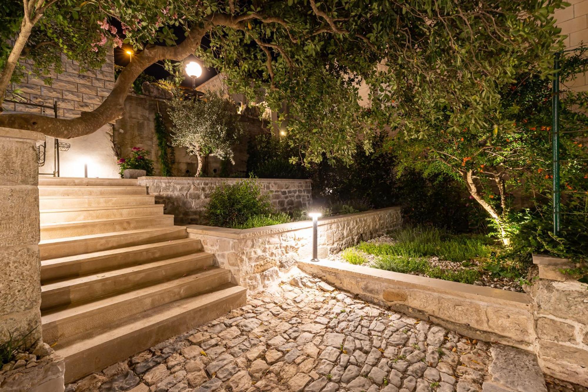 Grand Stone Casa Ciccarelli By Irundo Pucisca