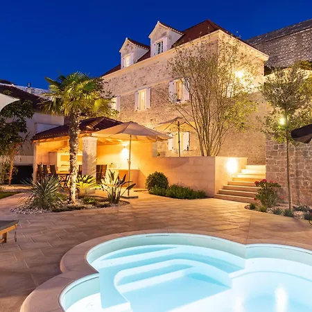 Villa Grand Stone Casa Ciccarelli By Irundo Pucisca Exterior foto