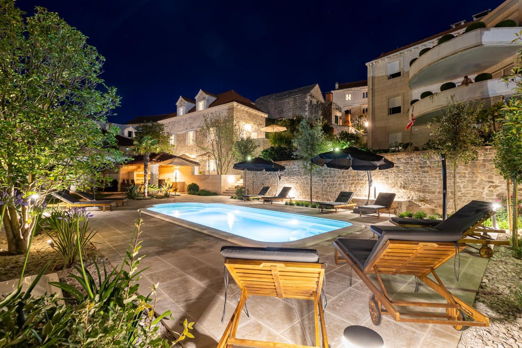 Grand Stone Casa Ciccarelli By Irundo * Pucisca