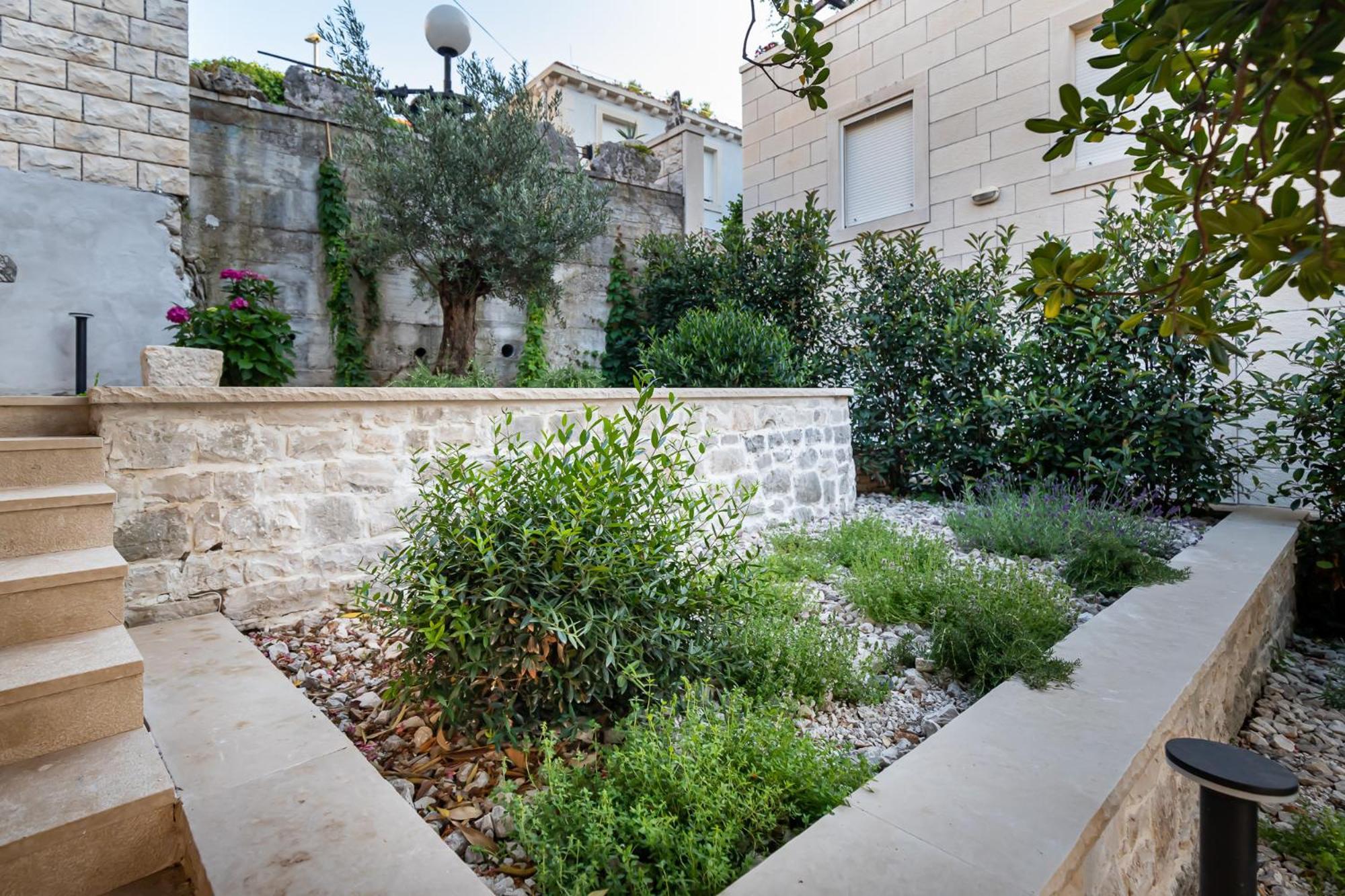 Grand Stone Casa Ciccarelli By Irundo Holiday home *