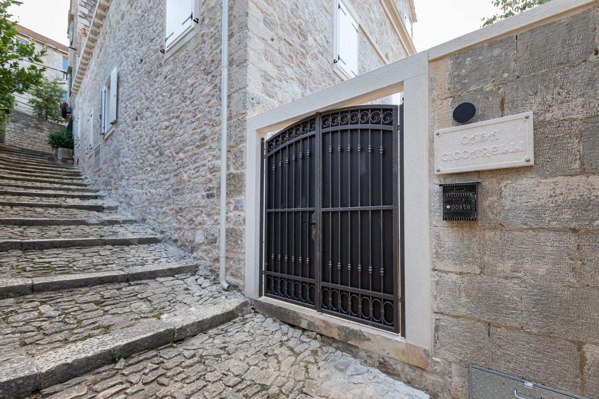 Grand Stone Casa Ciccarelli By Irundo * Pucisca
