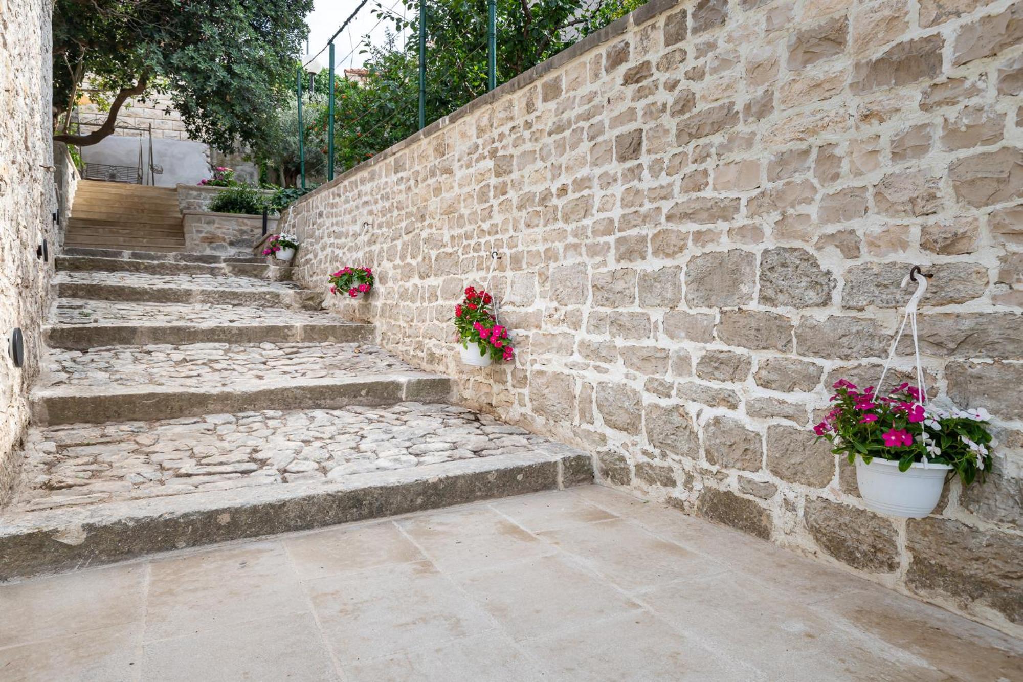 Holiday home Grand Stone Casa Ciccarelli By Irundo *