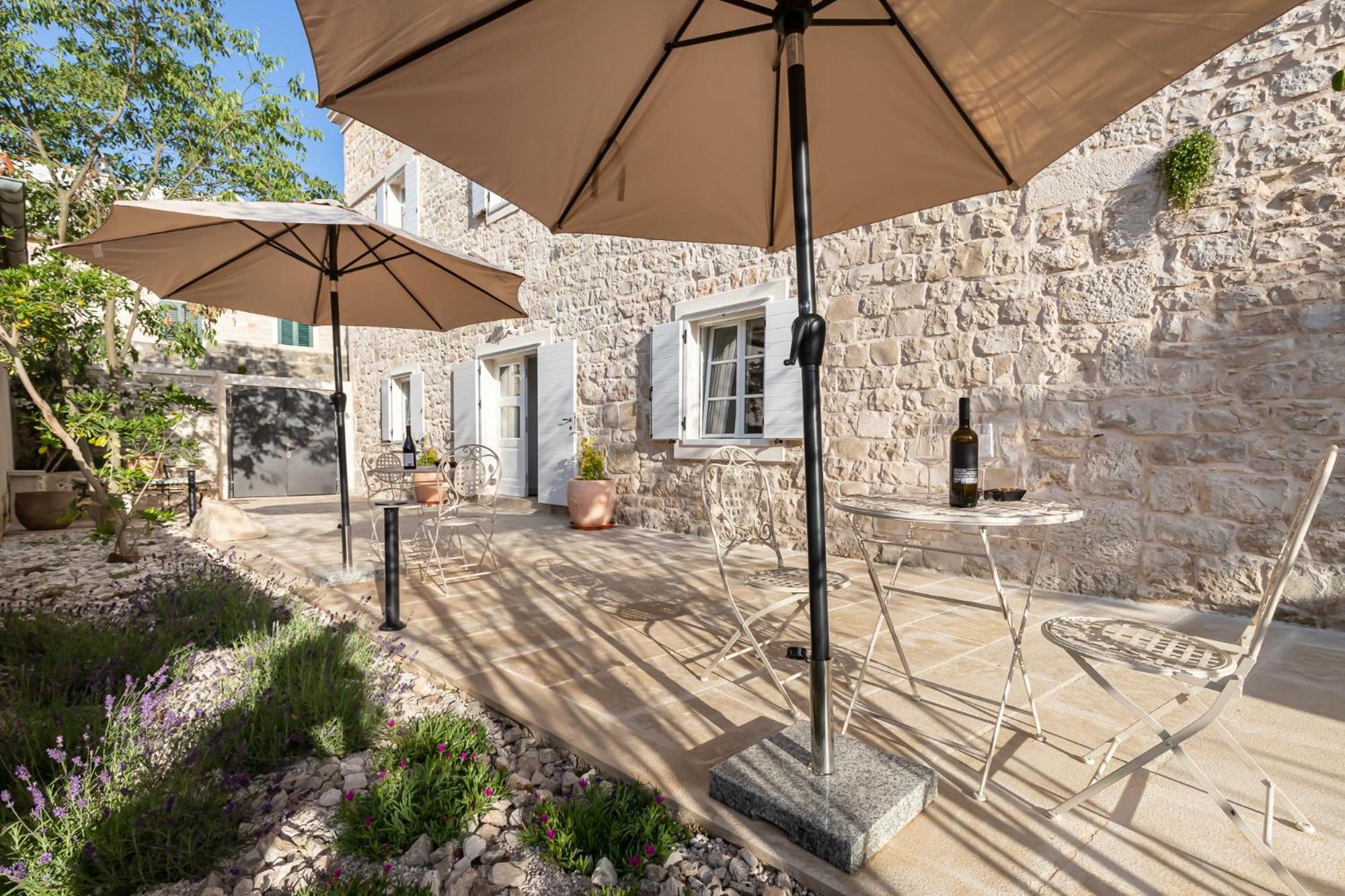 Grand Stone Casa Ciccarelli By Irundo Pucisca