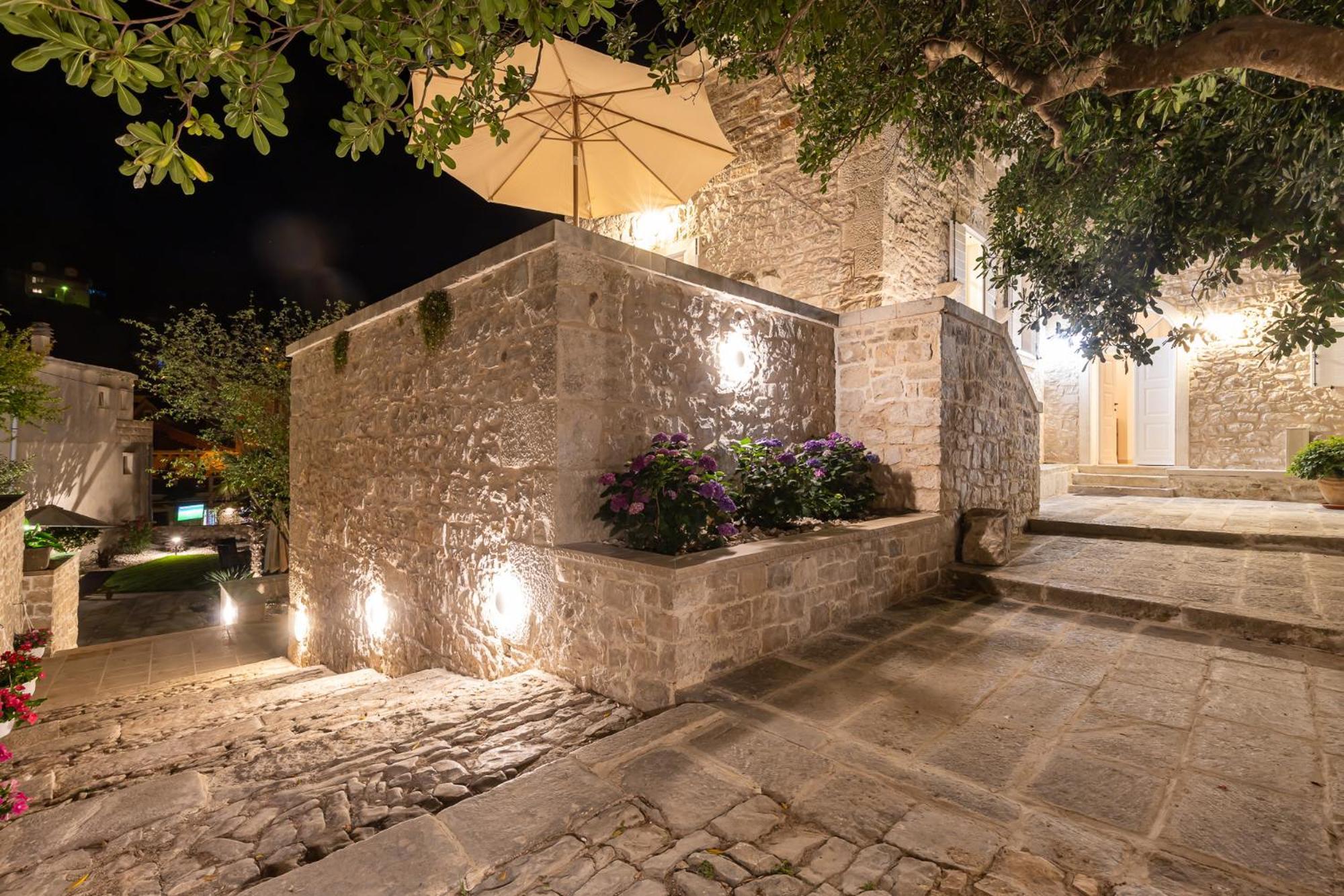 Grand Stone Casa Ciccarelli By Irundo Holiday home Pucisca